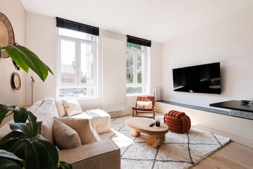 Designer house near Pairi Daiza - Image 1