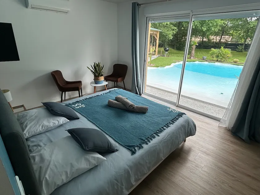 Little Paradise Private Suite, 35 m², Pool & Hot Tub - Image 1