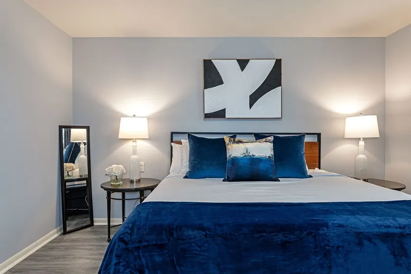 2BR The Obsidian Flats | Hermann Park, Med Center - Image 1