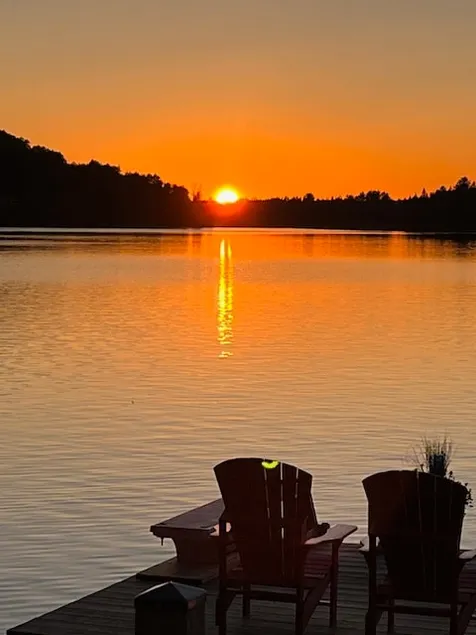 Sunset Cottage with bunkie on Forest Lake - Image 1