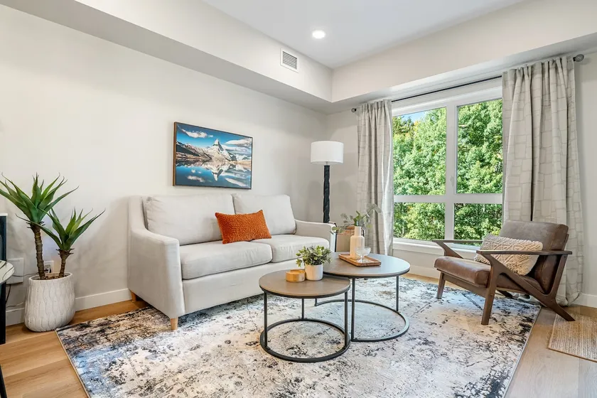 Stylish 1BR Oasis w/ Hot Tub, Pool + Near DT/Banff - Image 1