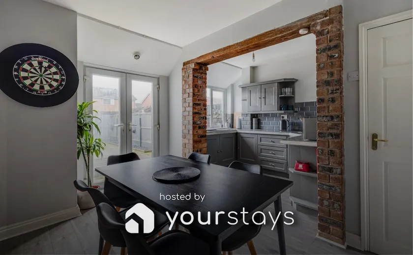 Bentley Terrace by YourStays, perfect for Bentley Motors! - Image 1
