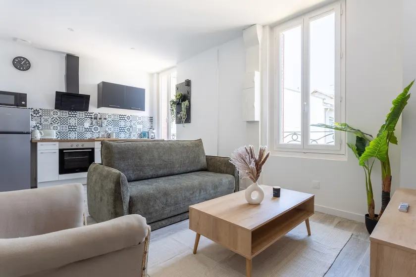 Curie 1er - Cozy & quiet apartment 5 min from the train station - Image 1