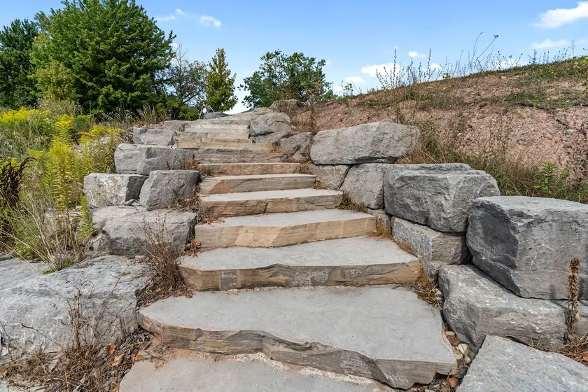 Peaceful Luxury Lakefront Escape - Sleeps 12 - Image 1