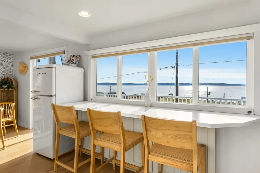 Madrona Beach Sunset Cabin - Image 1