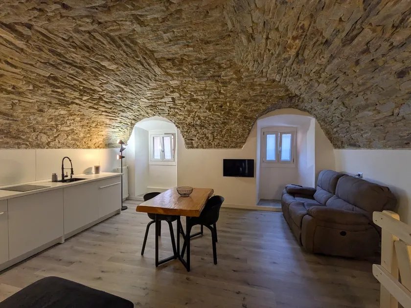 Stone apartment of lake Maggiore - Image 1