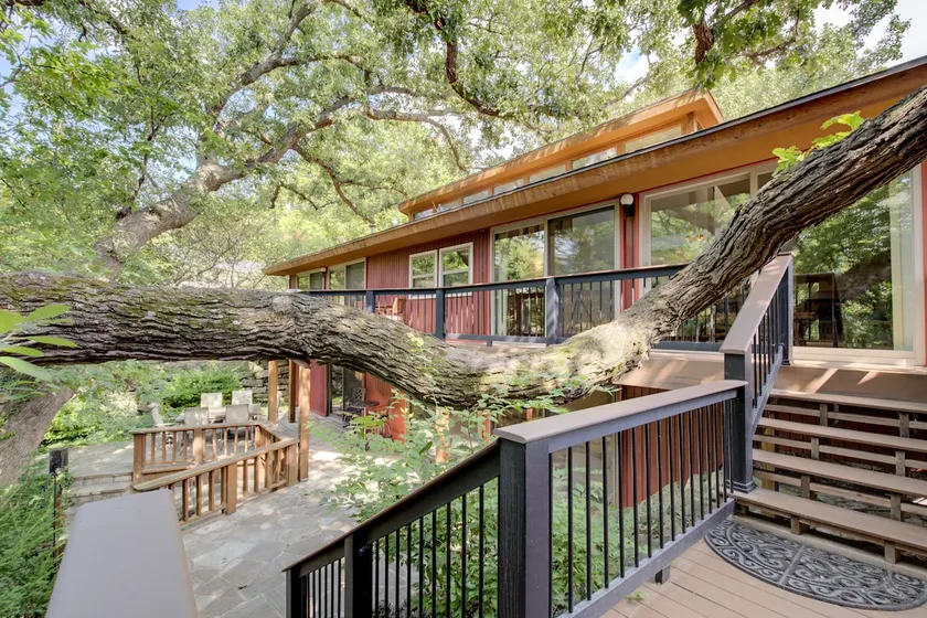 Mid-Century Home | Stunning backyard views - Image 1