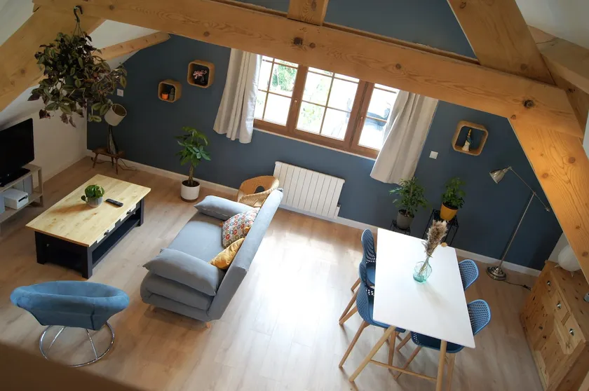 Entire independent accommodation, with garden - Image 1