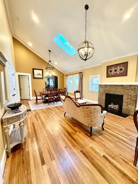 Stylish bungalow in the heart of Southend! - Image 1