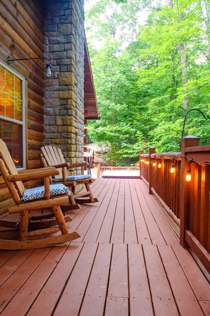 Twin Oaks Cabin - Image 1