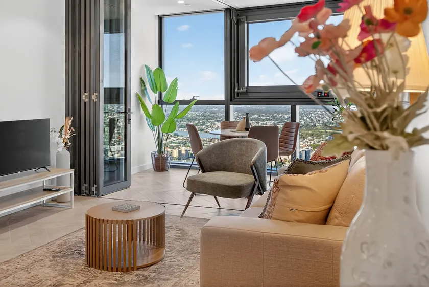 Sky High Zen at Queens Wharf Level 59 - Image 1