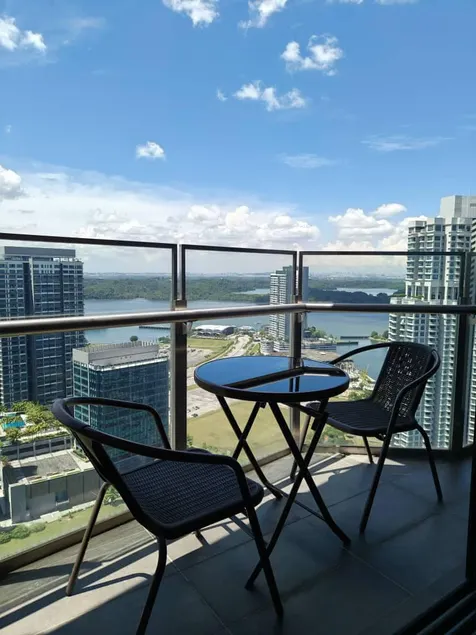 Almas Suites @ Puteri Harbour - Image 1