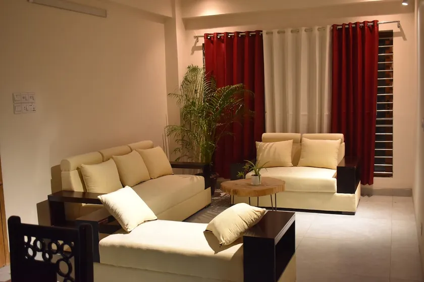 Elegant 3 Bedroom AC Apartment at Basundhara R/A - Image 1