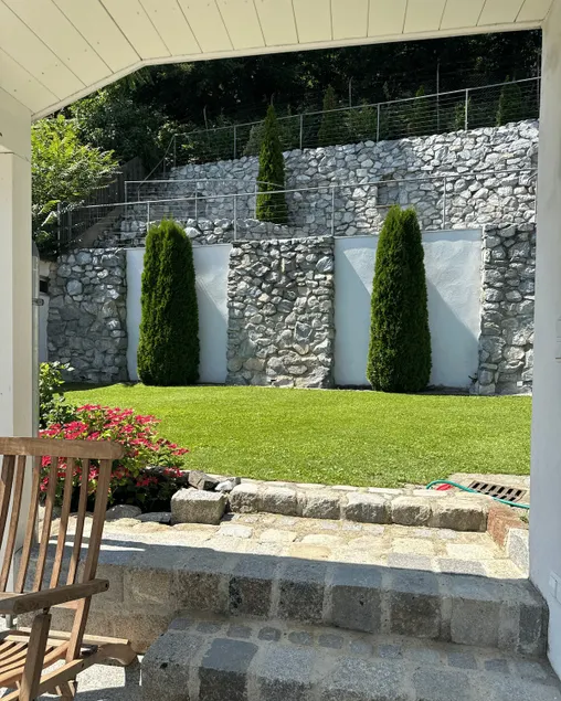 Schlossberg: Stylish hideaway with garden - Image 1