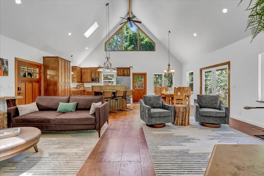 Home in Nature | Full kitchen | Sleeps 10 - Image 1