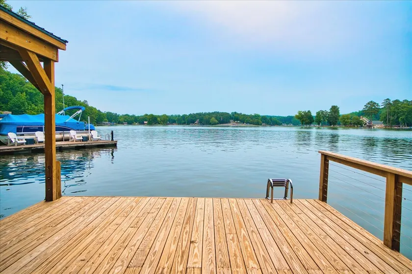 Lakefront Retreat With Hot Tub, Dock & Pool Table - Image 1