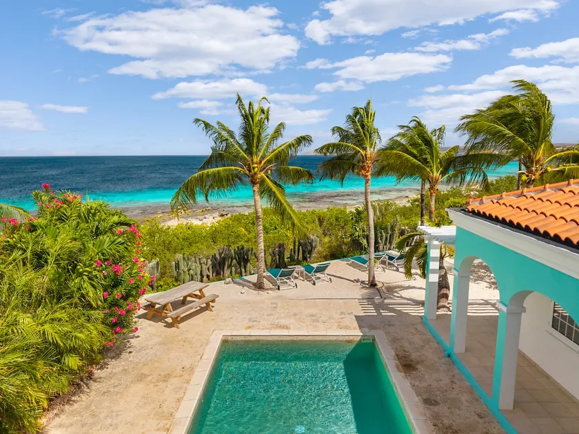 Oceanfront Villa Paradise Found private pool beach - Image 1