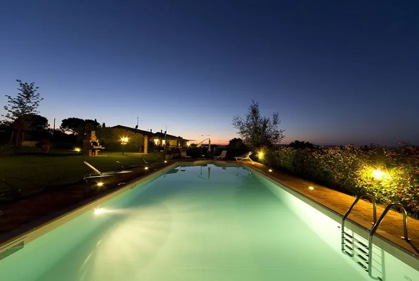 Apartment surrounded by nature with pool - Image 1