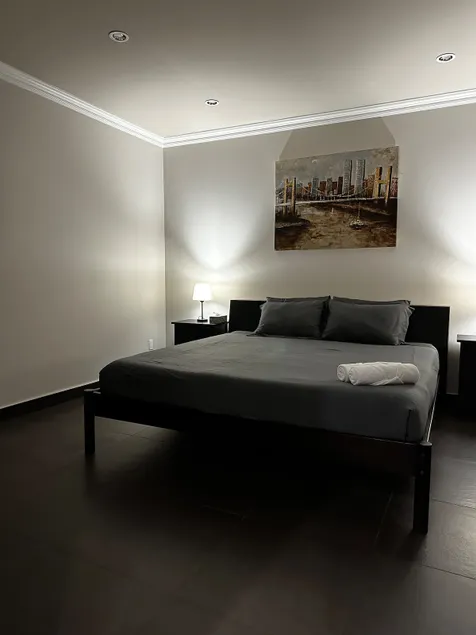 Luxury Vancouver Suite Near Skytrain with Direct Access to YVR & Downtown - Image 1