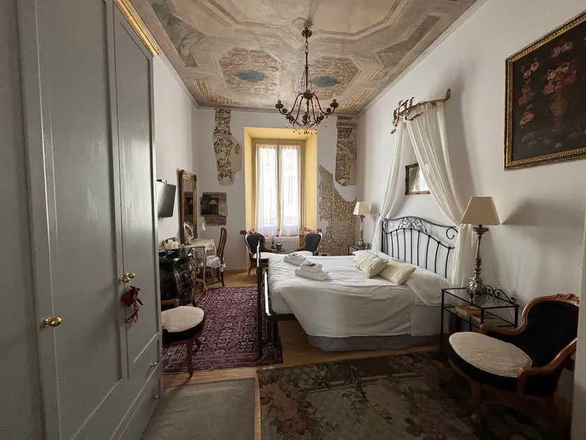 Anastasia House Suite - Image 1