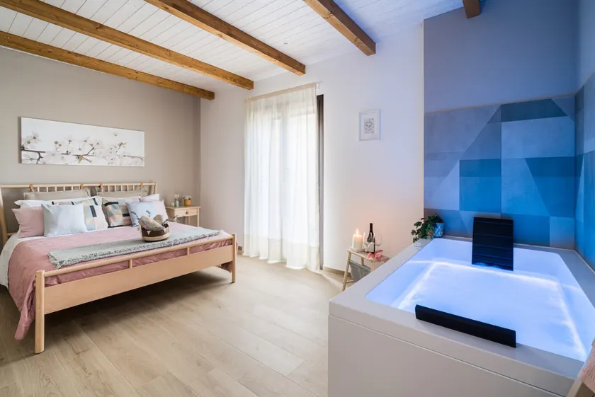 Nuciara Luxury Apartment - Image 1