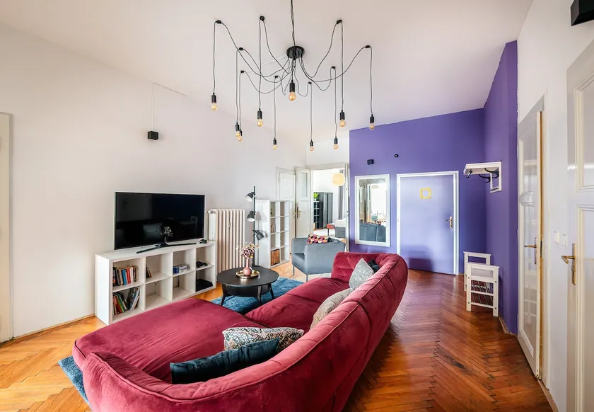 4Br+2.5Bath Cool F.R.I.E.N.D.s | Old Town - Image 1