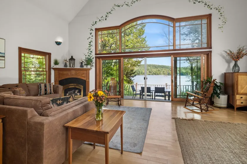 Spacious Lakefront Retreat w/Stunning Views - Image 1