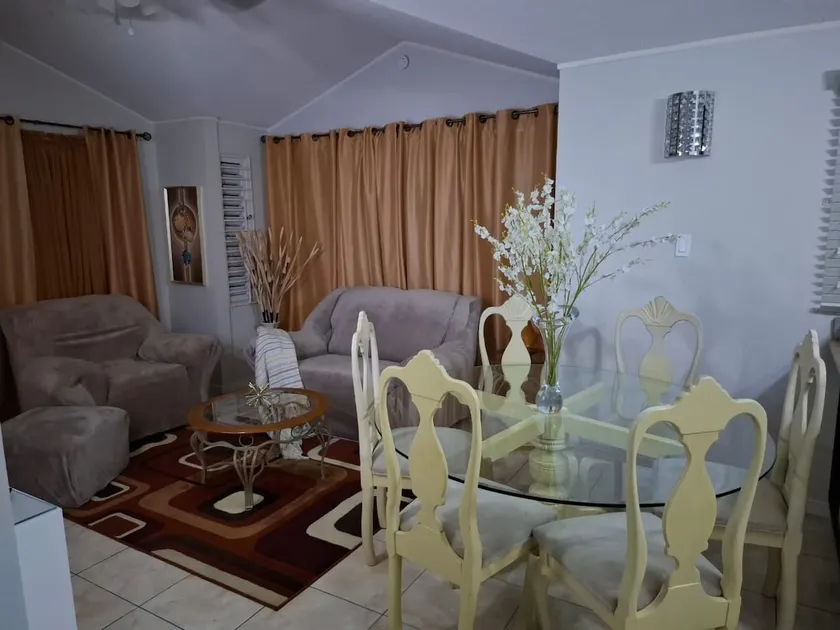 Portmore Country Club Eleganz - Image 1