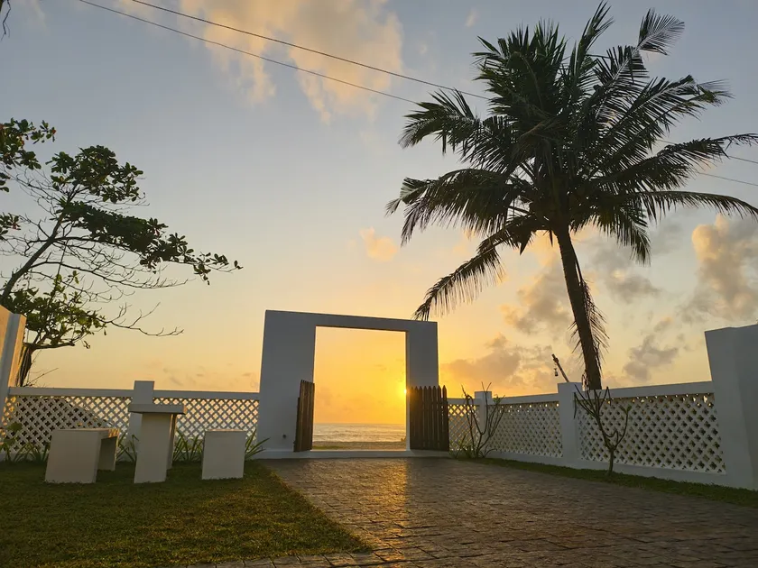Frame - Beach facing Suite - Image 1