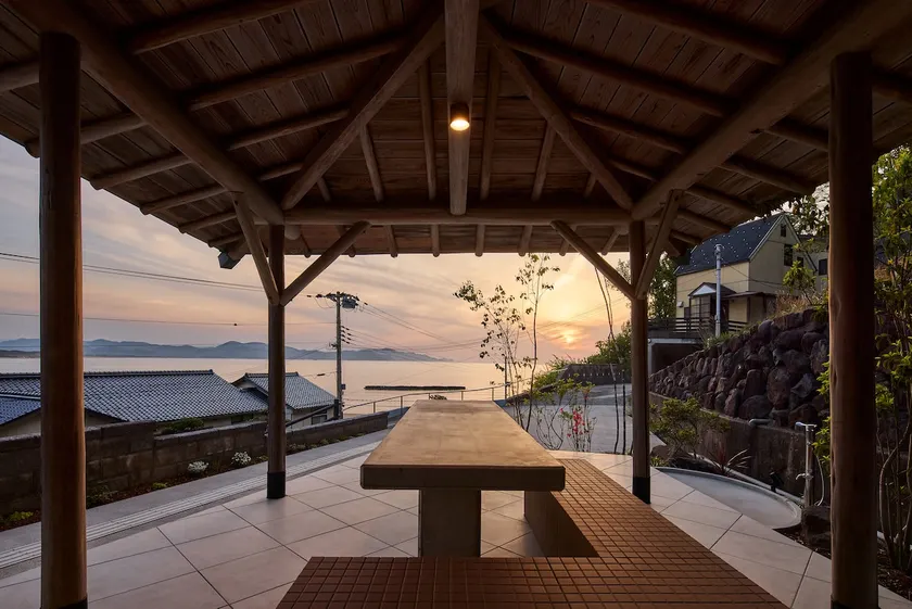Enjoy the sunset at this beachside vacation rental, Yugatsu-Tate - Image 1