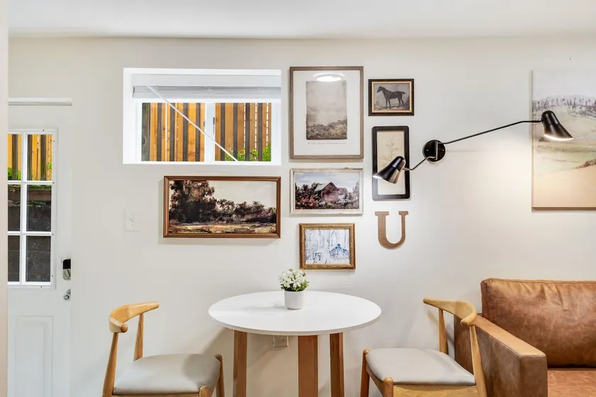 U-District Cozy 2BR/1BA|Walkable to UW/ Light Rail - Image 1