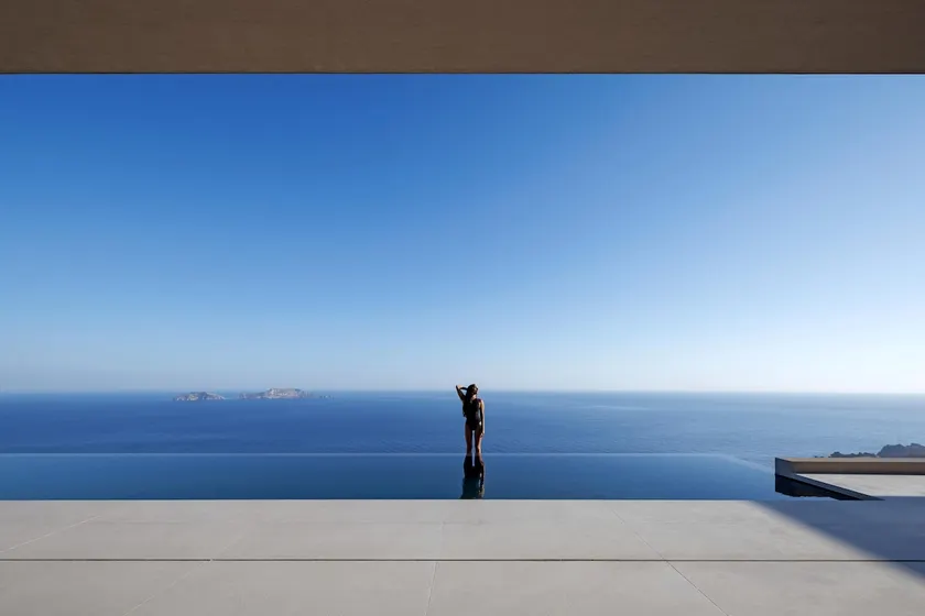 Earthy Architecture Meets Endless Blue by etouri - Image 1