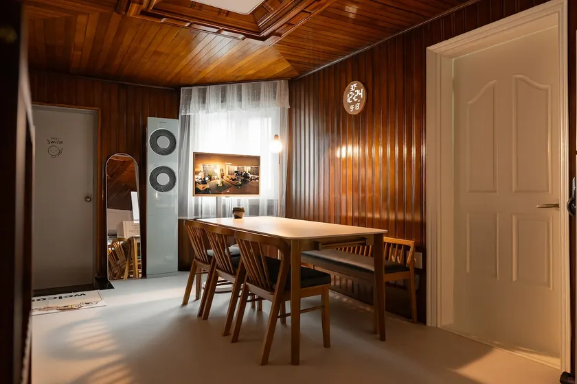 30s from Subway｜Family & Group｜3BR 4 Beds - Image 1