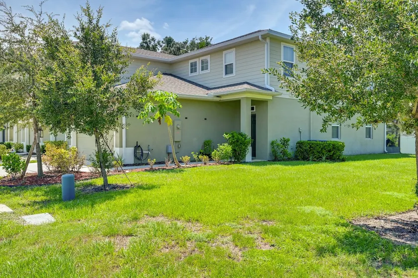 Abi modern and convenient townhome in Brandon - Image 1
