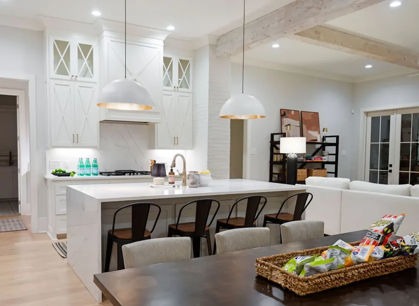 Modern Luxe - Walk to LSU | Spacious 4BR/3.5BA - Image 1