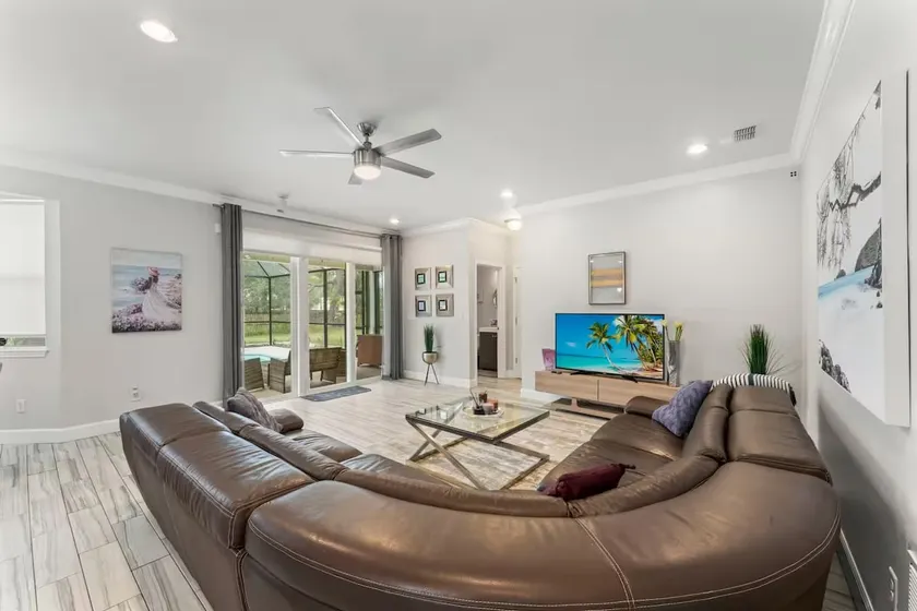 Beautiful 4 BR Home with Pool in Ideal Location - Image 1