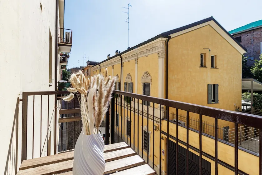 Casa Valentina - WiFi Train Station Parking - Image 1