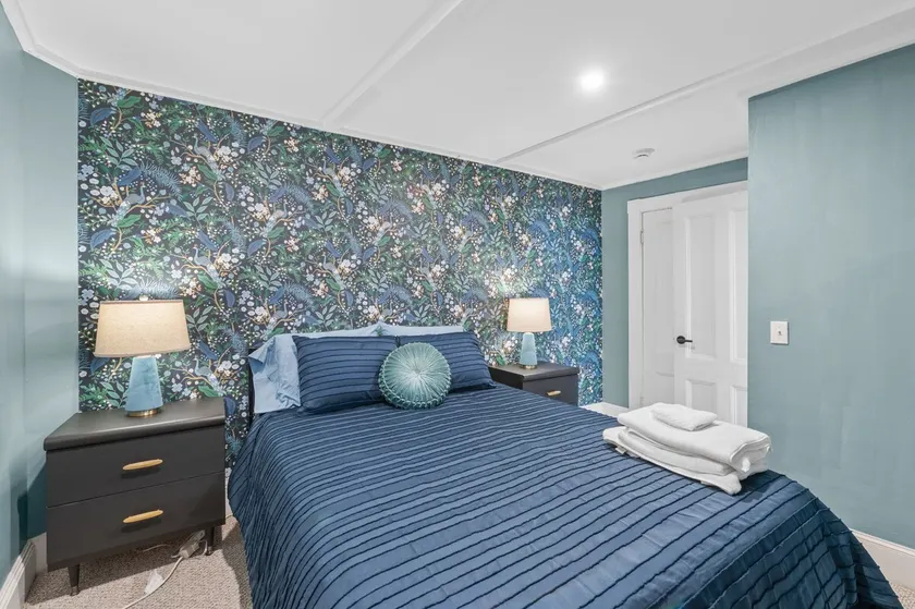 1803 Salem 1BR | Walk to Haunted Happenings - Image 1