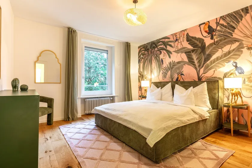Jungle Suite · 4-Room & Terrace | Zürich HB - Image 1
