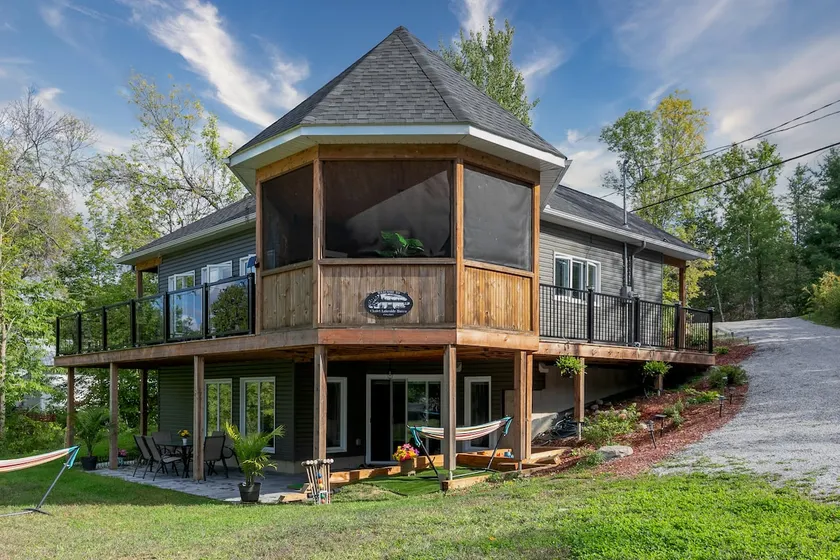 Luxury Lakefront| Beach, Kayaks, Gym, Near Ottawa - Image 1