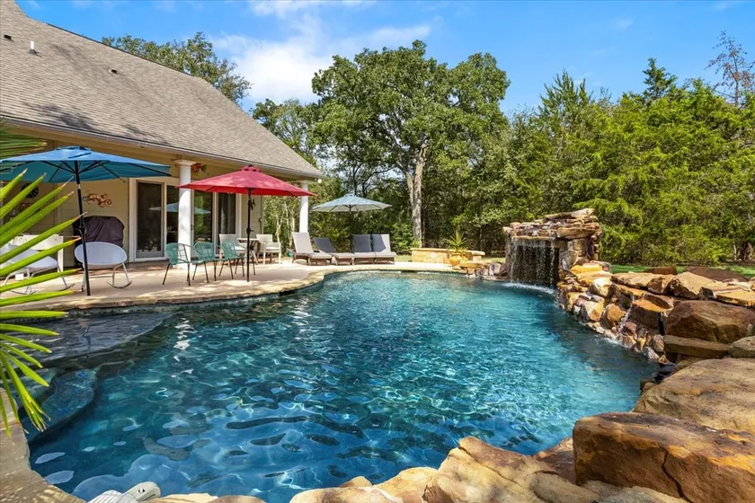 Mesquite Retreat - Lovely Country Home, nära COTA spår, uppvärmd pool! - Image 1