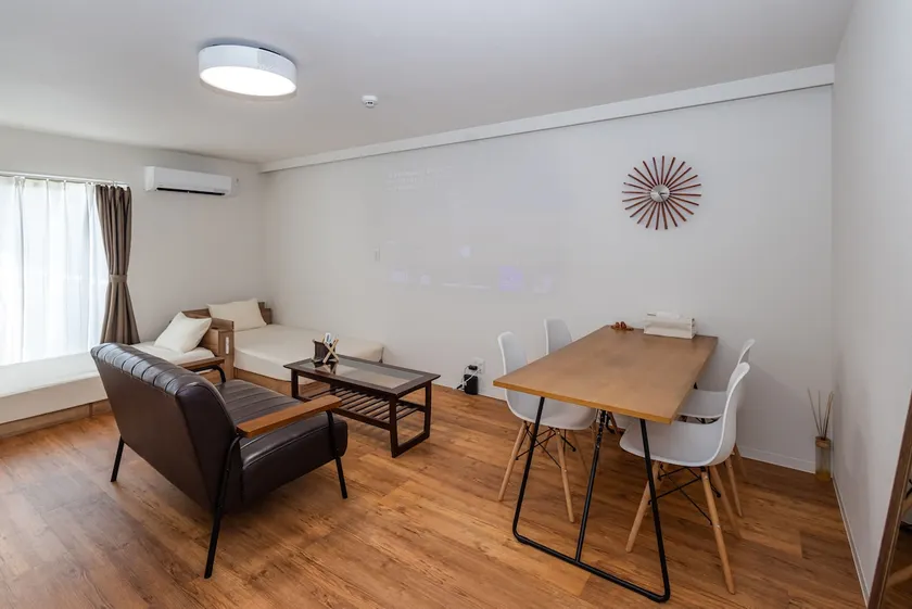 Yoshi's Apartment, Family Apartment 2 - Image 1