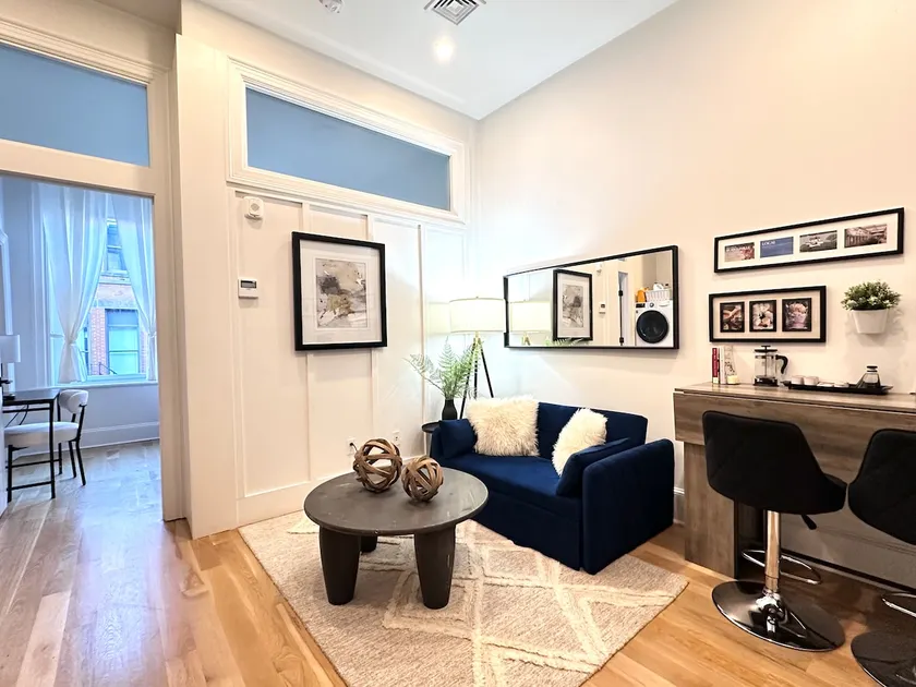 Downtown 1BR Retreat • PPAC • Kitchen & W/D - Image 1