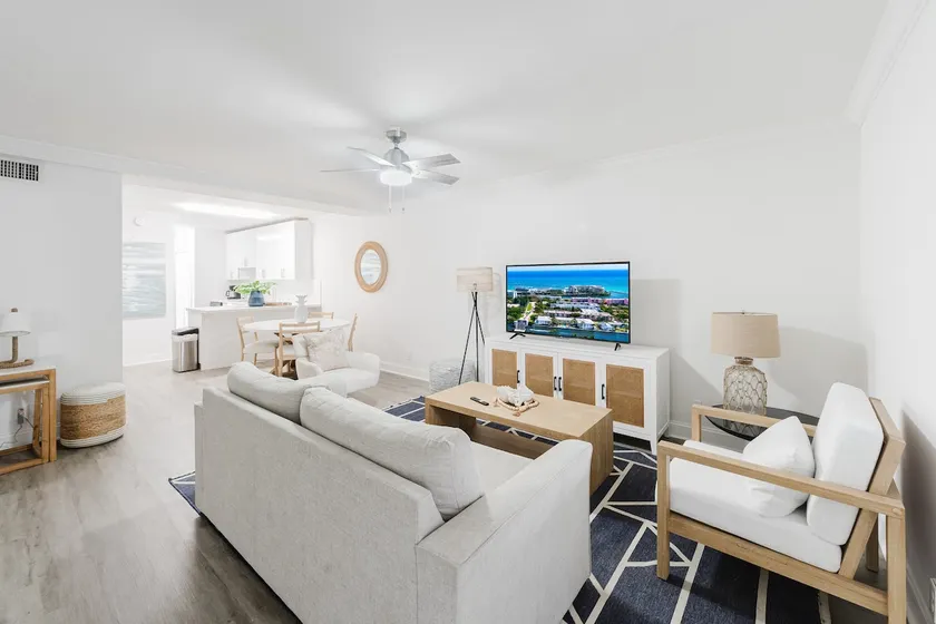 Boca Waterfront Oasis: Walk to Beach + Pool, Gym - Image 1