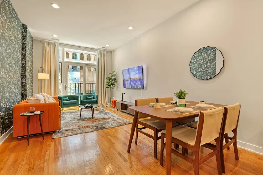 Stylish Gold Coast 3BR Apt | Walk to Grocery&Cafes - Image 1