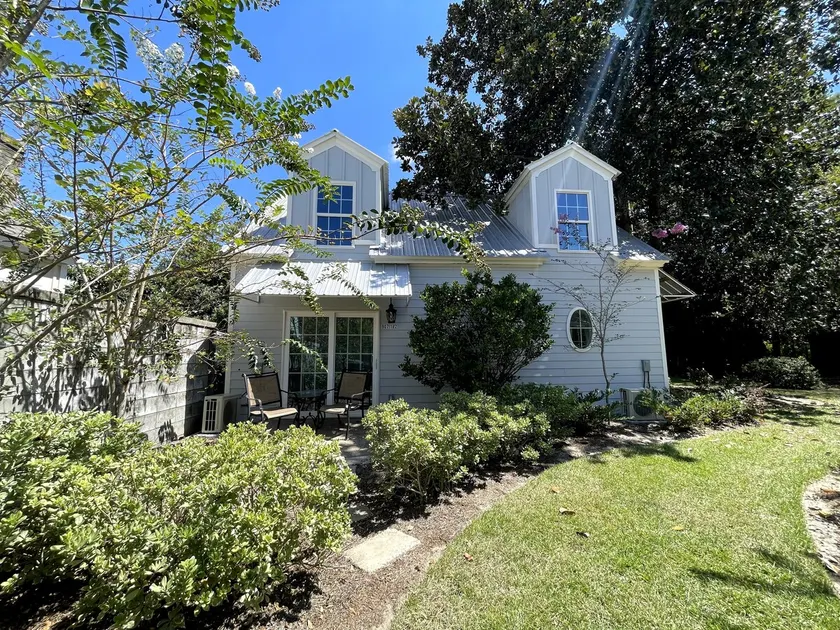 Magnolia Cottage by Kirk Murphy Hospitality - Image 1