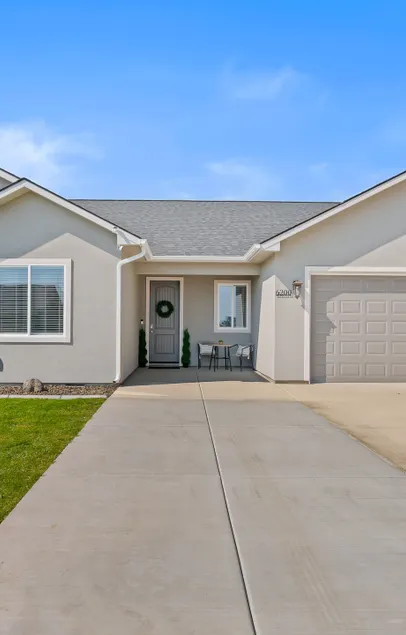 New 4BR Home Huge Parking • Family Friendly - Image 1