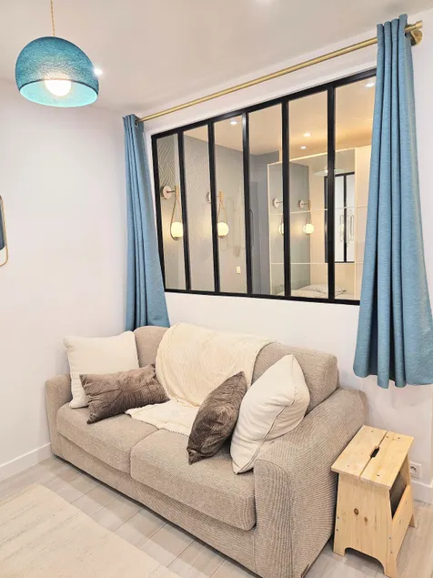 The setting, charming, central and calm - Image 1