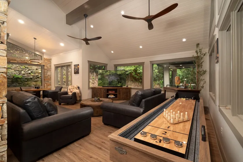 Hound Ears Club/2Living Rooms/HotTub Patio/SteamRm - Image 1