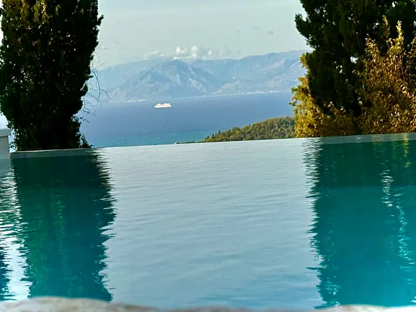 SeaForest Villa, Grand New! 2 km from Beach - Image 1